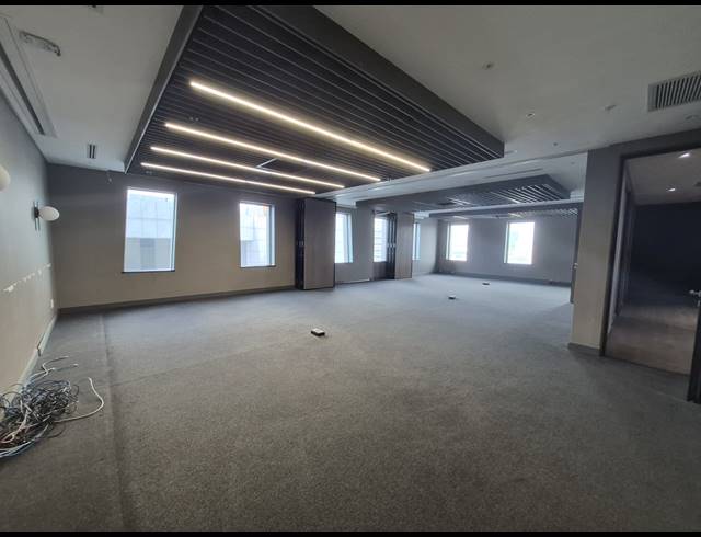 1,098M² OFFICE TO LET IN SANDTON CENTRAL
